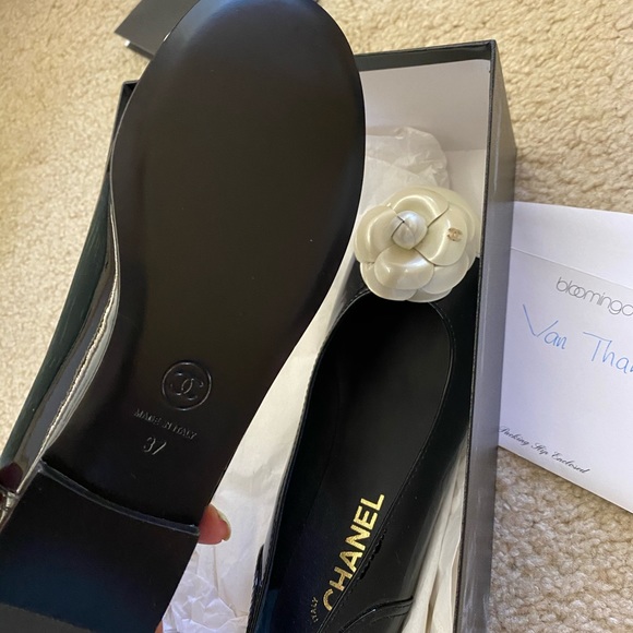 Chanel camellia flats - Picture 2 of 3